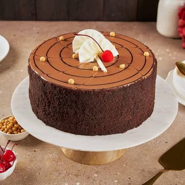 Round Shape Butterscotch Cake