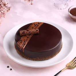 Rich Chocolate Truffle Cake Rich Chocolate Truffle Cake