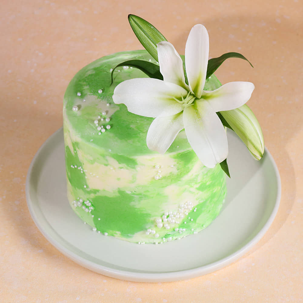 Lily N Pearls Cake Top View of Lily N Pearls Cake