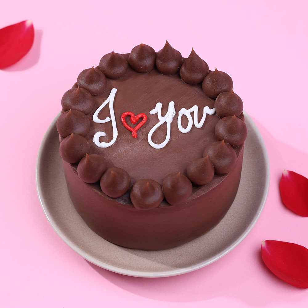 Love Ya Milk Choco Bento Cake Top View of Love Ya Milk Choco Bento Cake
