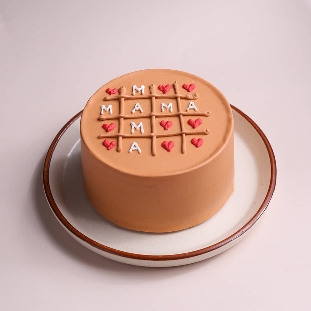 Front View of Mama Choco Bento Cake