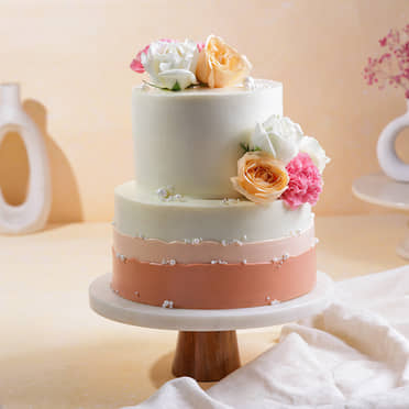 Petals N Pearls Ombre Cake Petals N Pearls Ombre Cake