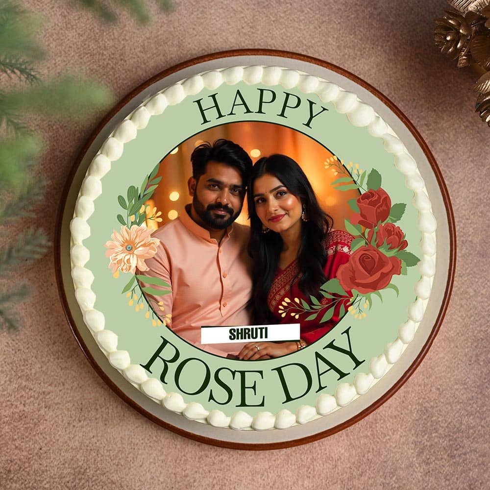 Rose Day Delight Photo Cake Top View of Rose Day Delight Photo Cake