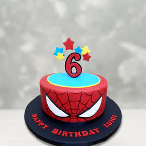  Amazing Spiderman Fondant Cake