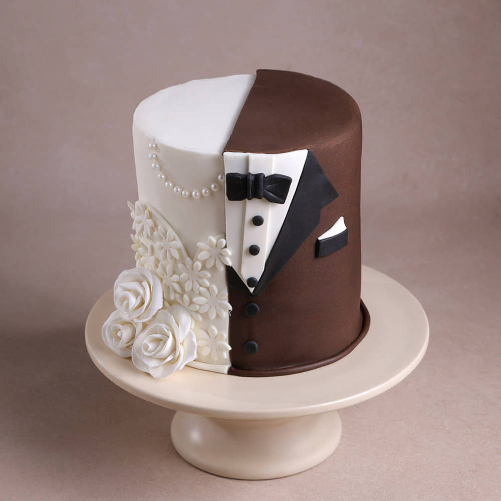 Tuxedo N Gown Anniversary Cake Side View of Tuxedo N Gown Anniversary Cake