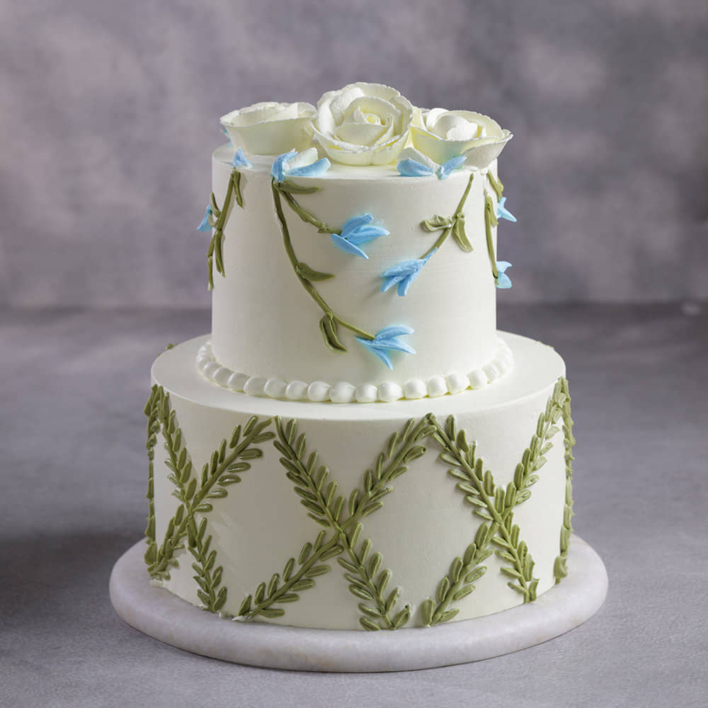 White Roses Floral Cake Front View of White Roses Floral Cake